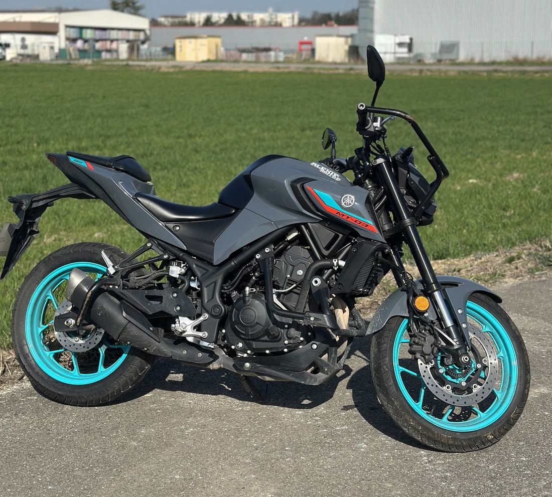 La Yamaha MT-03 de l'auto-école